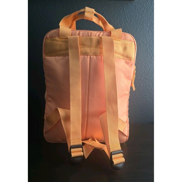 Converse Small Square Backpack - Picture 2 of 12